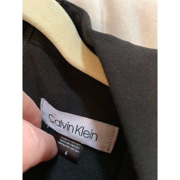 Calvin Klein Size 4 Black Jumpsuit Sleeveless Pockets with Satin Detail V Neck - Picture 3 of 10